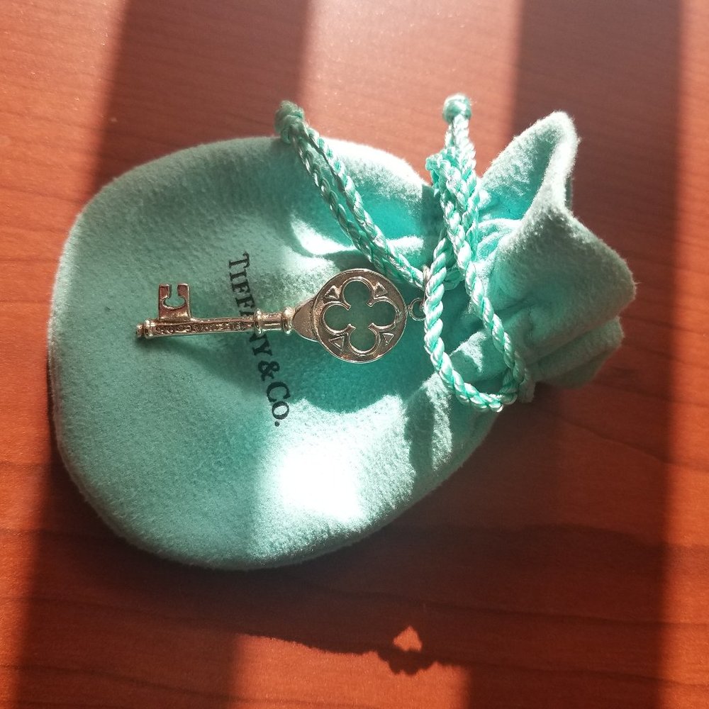 Tiffany & Co. Key Clover - Silver - 2 Inches